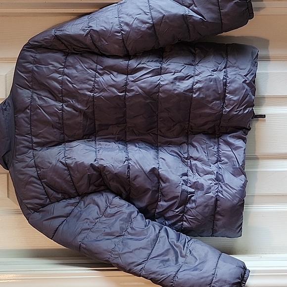 Children's Place boys puffer coat - Picture 3 of 4